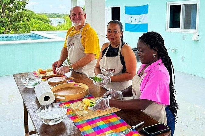 Roatan Cooking Class and Cultural Experience